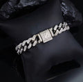 Custom braclet 1 letter