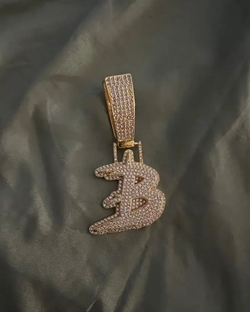 Graffiti lettering custom pendant
